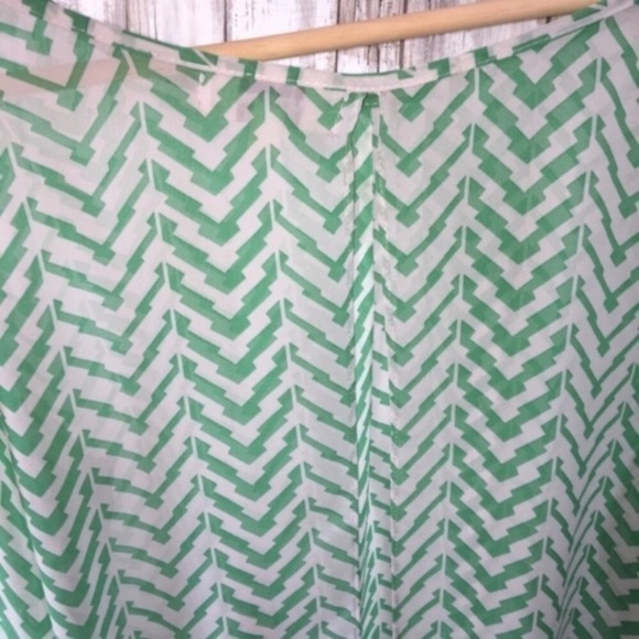 Umgee Green Sheer Chevron Tie Blouse - Picture 4 of 6